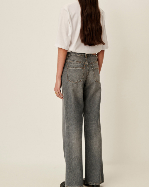 JEAN VEGA COOL GREY ~ SESSUN