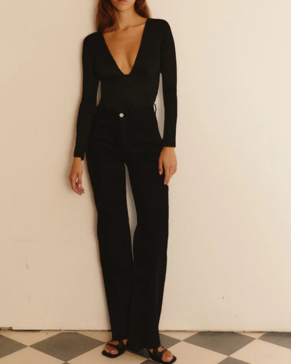 BODY HOT BLACK ~ NOO