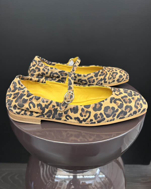 BABIES LEOPARD ~ MAT 20