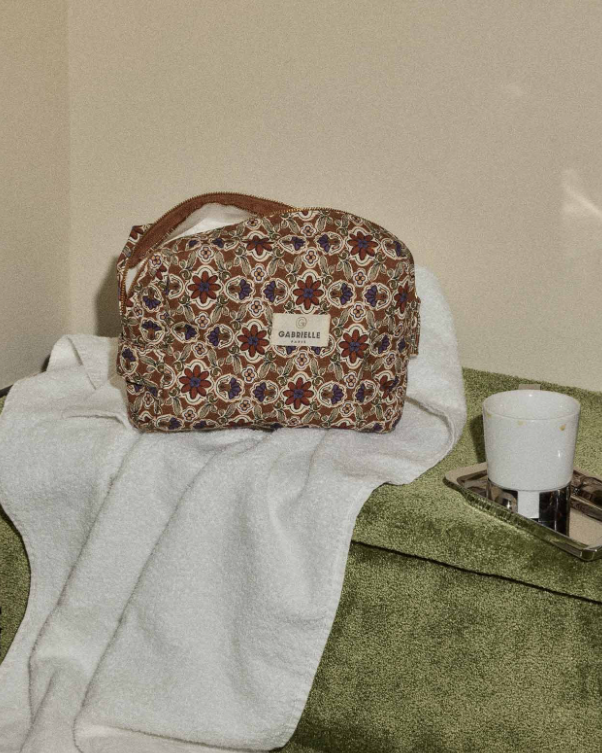TROUSSE DE TOILETTE BIJOU RUBIS ~ GABRIELLE P