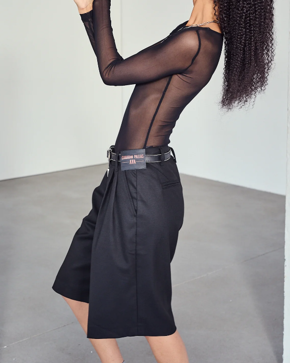 SHORT ALCYONE BLACK ~ CARAVAN PALLAS