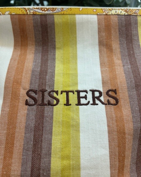 POCHETTE EVA XL ~ PETITE MENDIGOTE